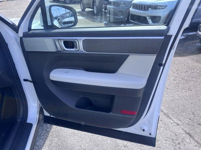 used 2025 Hyundai Santa Fe car, priced at $36,000