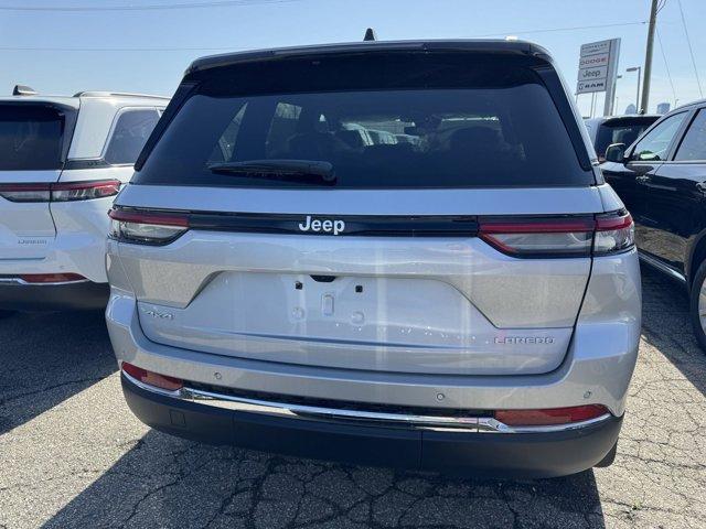 new 2024 Jeep Grand Cherokee car, priced at $40,600