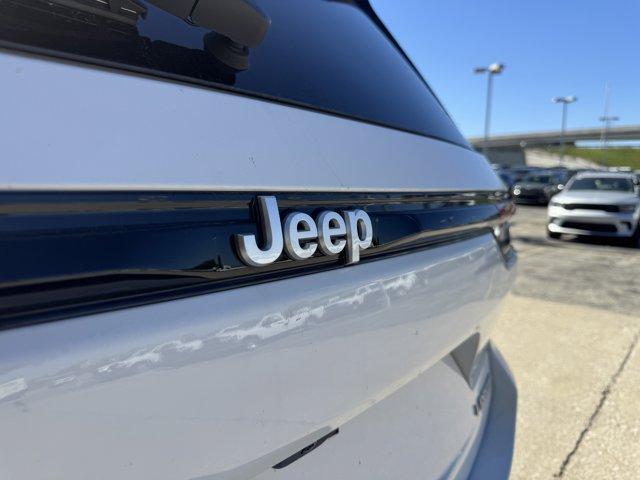 new 2025 Jeep Grand Cherokee car, priced at $33,253