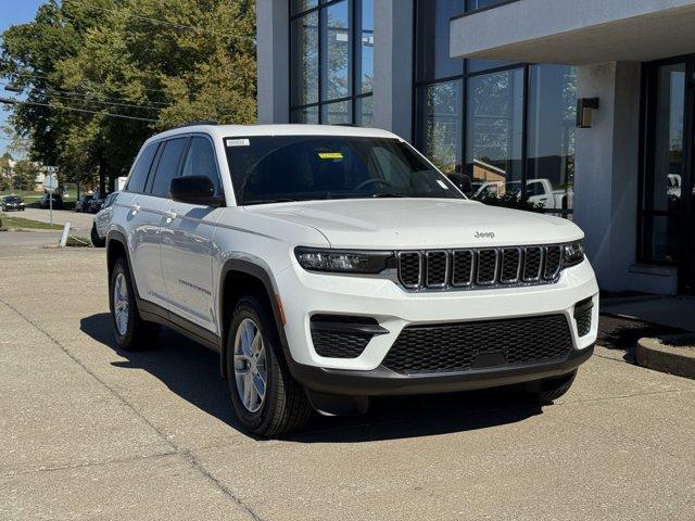 new 2025 Jeep Grand Cherokee car, priced at $33,253