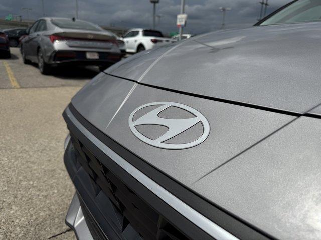 new 2025 Hyundai ELANTRA HEV car, priced at $25,181