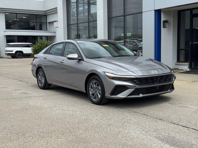 new 2025 Hyundai ELANTRA HEV car, priced at $25,181
