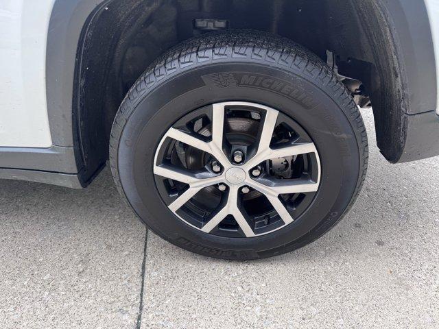 used 2023 Jeep Grand Cherokee car, priced at $35,950