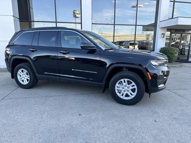 new 2024 Jeep Grand Cherokee car, priced at $40,600