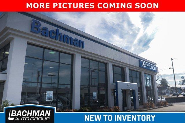 used 2025 Hyundai Santa Fe car, priced at $34,000