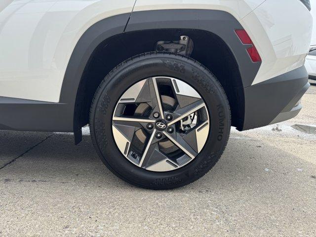 new 2025 Hyundai Tucson car, priced at $34,018