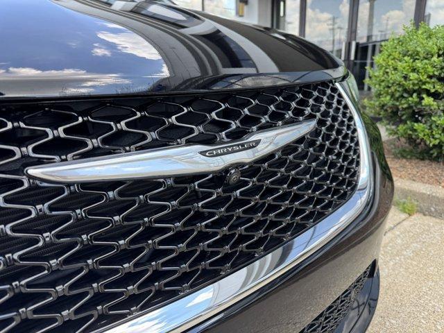used 2025 Chrysler Pacifica car, priced at $44,950