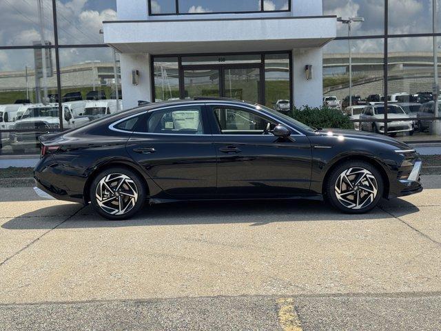 new 2025 Hyundai Sonata car, priced at $27,114