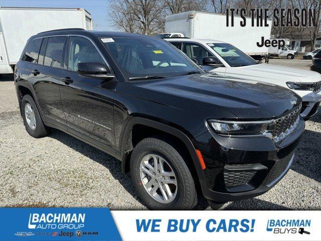 new 2024 Jeep Grand Cherokee car, priced at $40,600