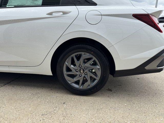 new 2025 Hyundai ELANTRA HEV car, priced at $25,430