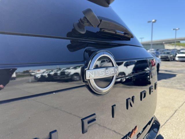 used 2023 Nissan Pathfinder car, priced at $34,290
