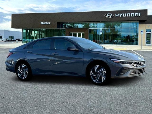 new 2025 Hyundai ELANTRA HEV car, priced at $27,505