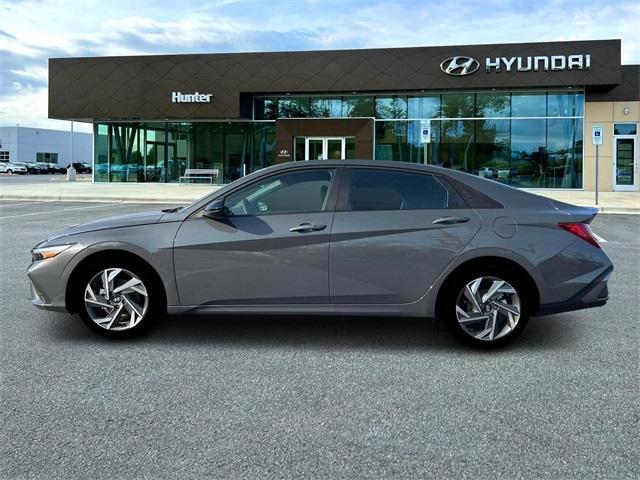 new 2025 Hyundai ELANTRA HEV car, priced at $27,505