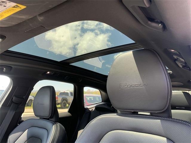 used 2019 Volvo XC60 car, priced at $23,623