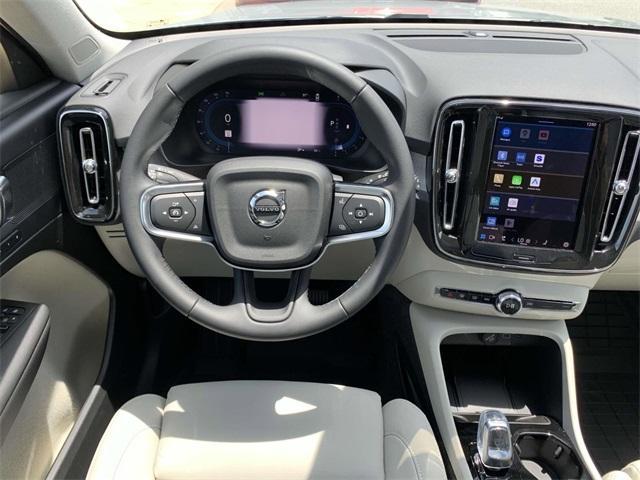 new 2025 Volvo XC40 car, priced at $46,335