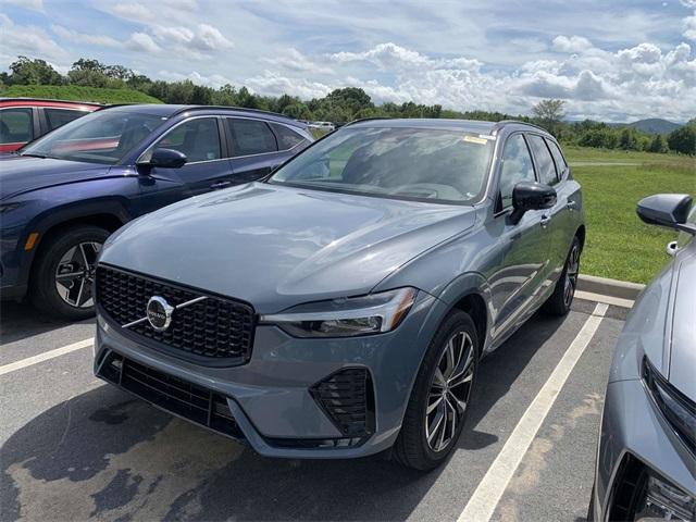 used 2023 Volvo XC60 car, priced at $42,059