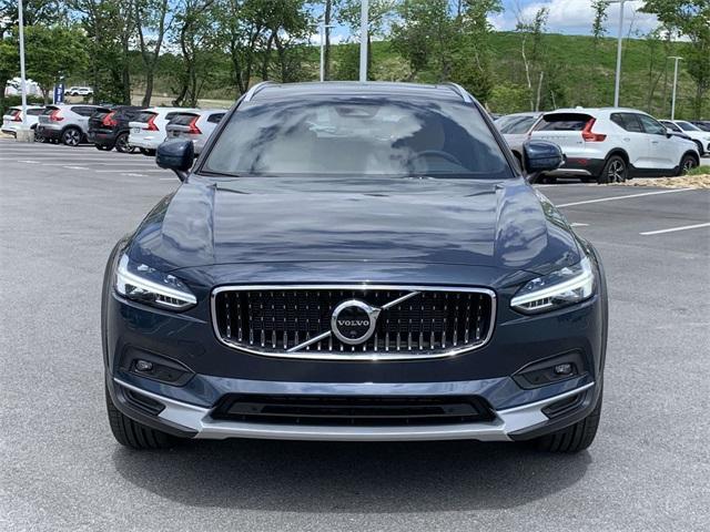 new 2025 Volvo V90 Cross Country car, priced at $68,965