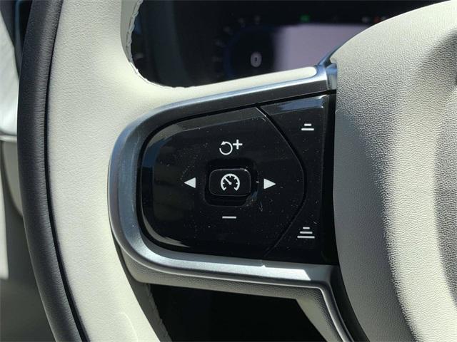 new 2025 Volvo XC60 Plug-In Hybrid car, priced at $66,260