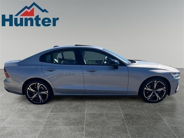 new 2024 Volvo S60 car, priced at $43,599