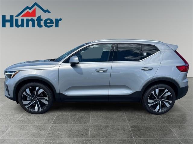 new 2024 Volvo XC40 car, priced at $48,870