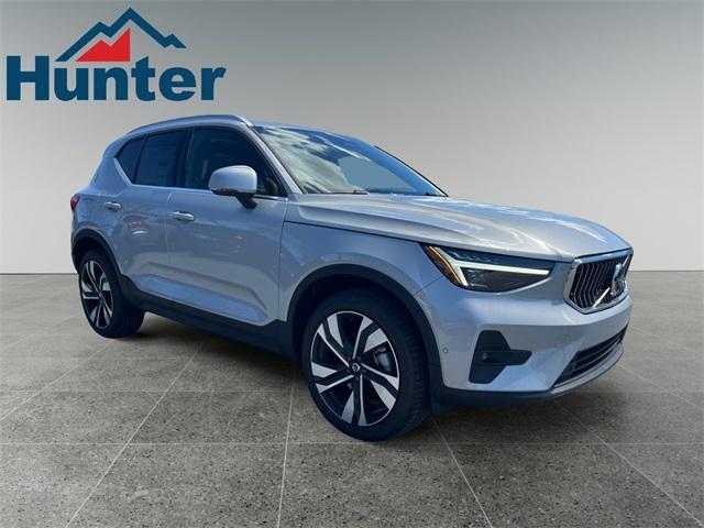 new 2024 Volvo XC40 car, priced at $48,870