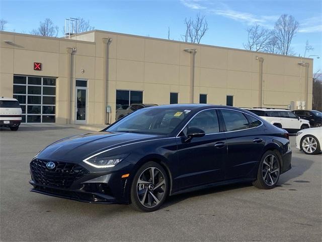 used 2022 Hyundai Sonata car, priced at $24,995