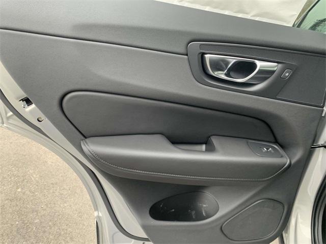 new 2025 Volvo XC60 car, priced at $48,515