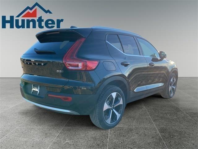 new 2025 Volvo XC40 car, priced at $43,965