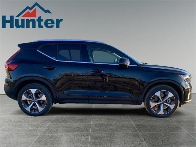 new 2025 Volvo XC40 car, priced at $44,465