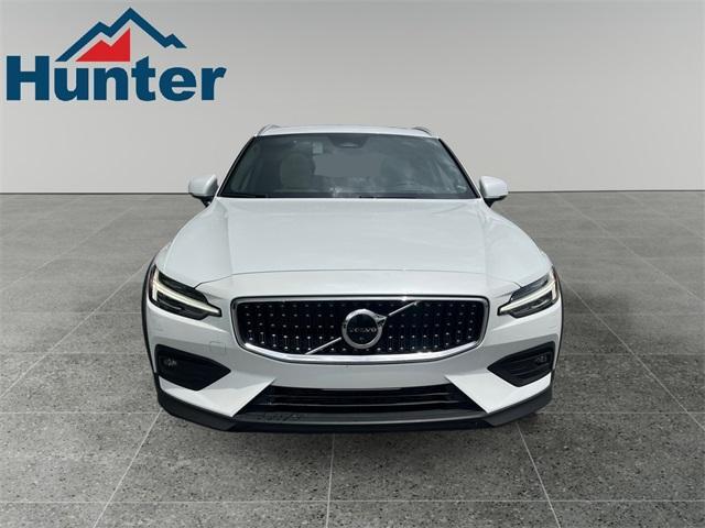 new 2024 Volvo V60 Cross Country car, priced at $59,184