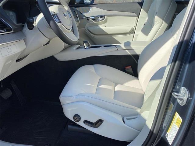 new 2025 Volvo XC90 car, priced at $64,799