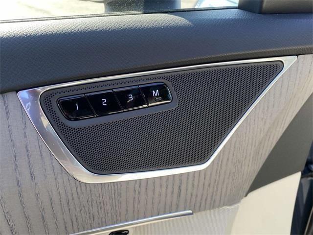 new 2025 Volvo XC90 car, priced at $64,799