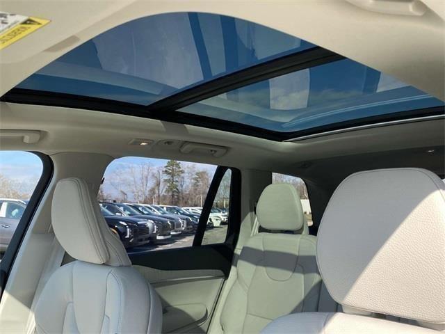 new 2025 Volvo XC90 car, priced at $64,799