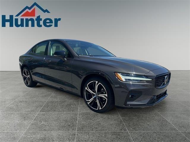 new 2024 Volvo S60 car, priced at $45,749