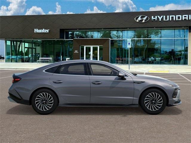 new 2025 Hyundai Sonata Hybrid car, priced at $31,580
