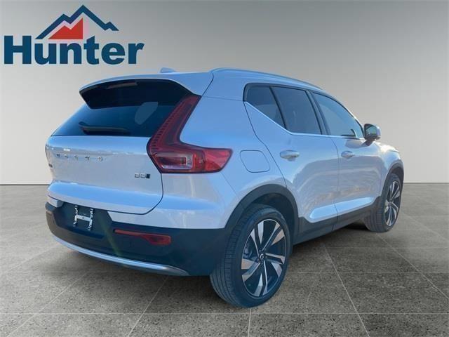 new 2025 Volvo XC40 car, priced at $48,790