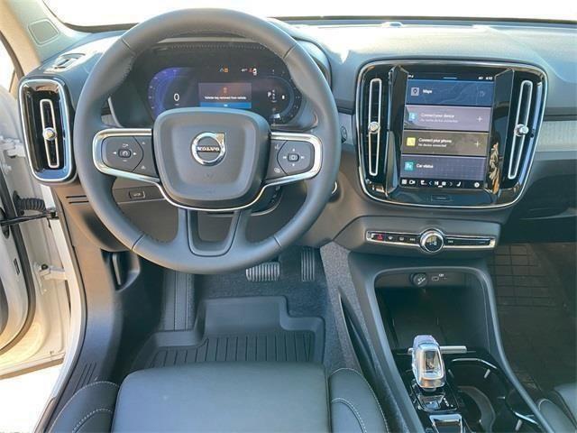 new 2025 Volvo XC40 car, priced at $48,790