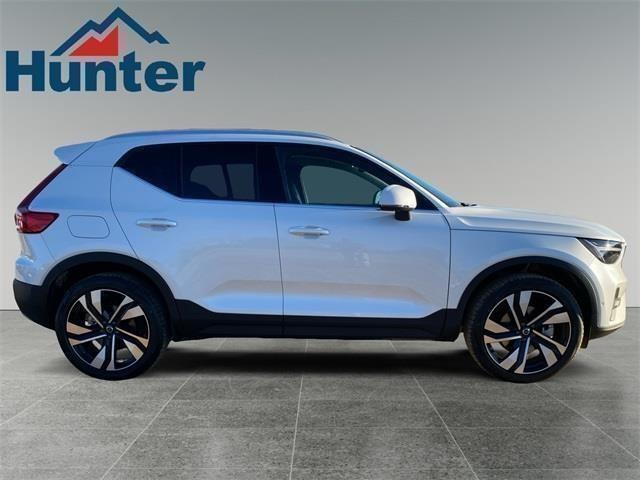 new 2025 Volvo XC40 car, priced at $48,290