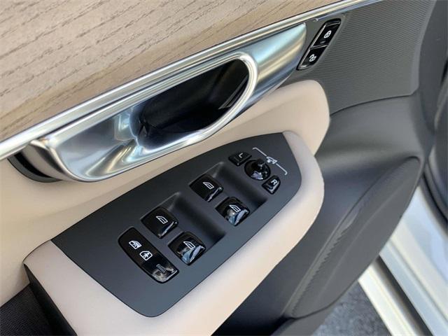 new 2025 Volvo XC90 car, priced at $60,545