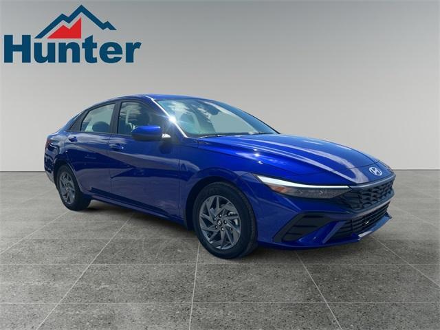 new 2024 Hyundai Elantra car, priced at $22,737