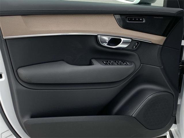 new 2025 Volvo XC90 car, priced at $64,555