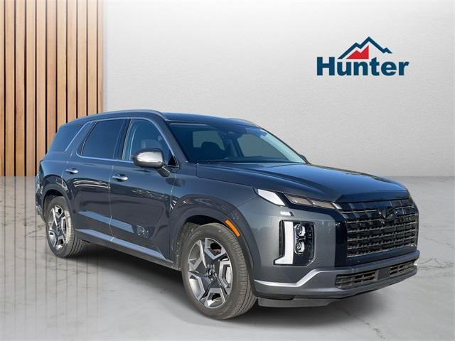 used 2025 Hyundai Palisade car, priced at $40,264