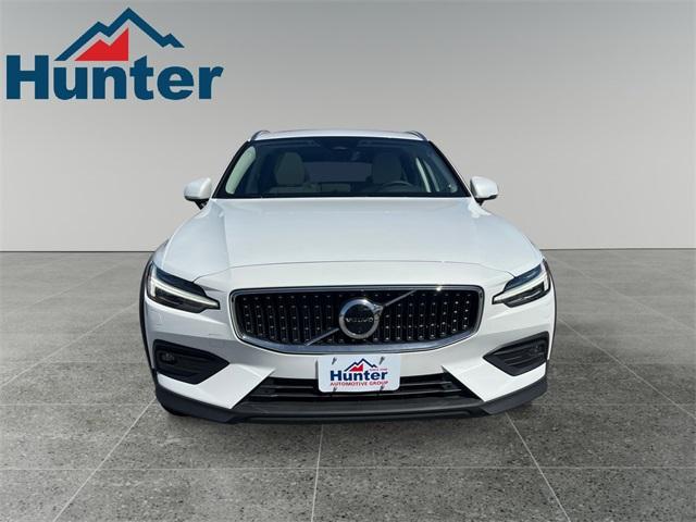 new 2024 Volvo V60 Cross Country car, priced at $53,535