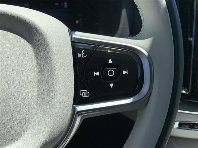 new 2025 Volvo XC60 Plug-In Hybrid car, priced at $66,260