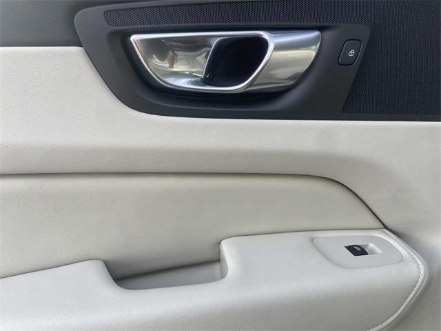 new 2025 Volvo XC60 Plug-In Hybrid car, priced at $65,035