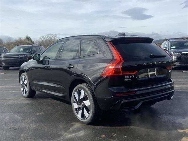 new 2025 Volvo XC60 Plug-In Hybrid car, priced at $65,035