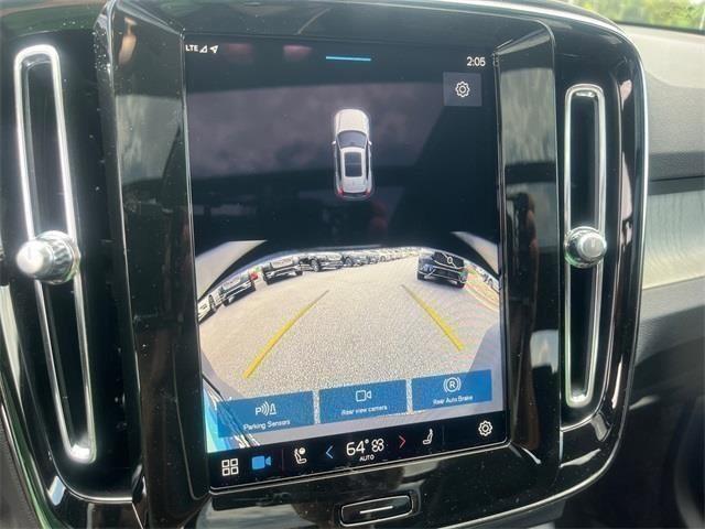 new 2025 Volvo XC40 car, priced at $45,015