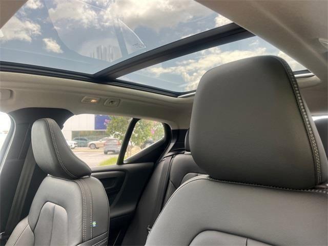 new 2025 Volvo XC40 car, priced at $45,015