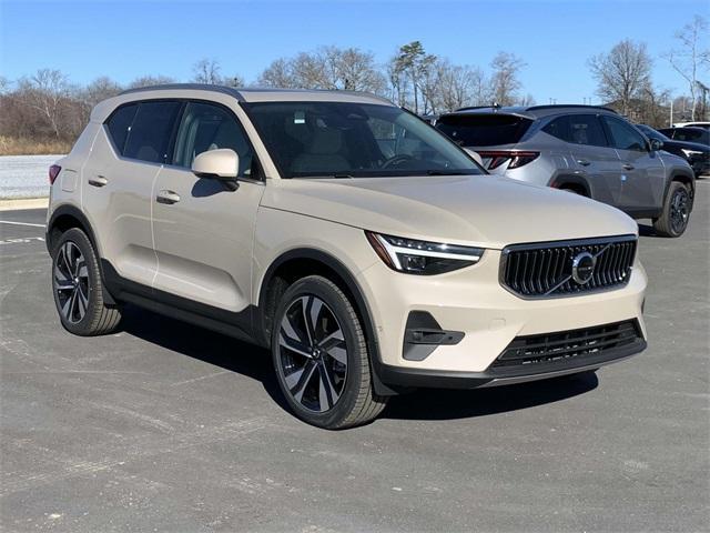 new 2025 Volvo XC40 car, priced at $49,990