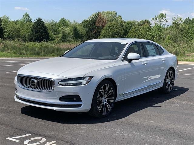 new 2025 Volvo S90 car, priced at $65,095